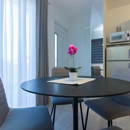 Labor Apartment