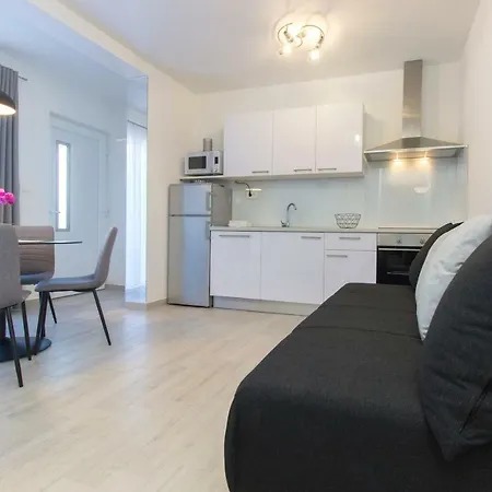Apartman Labor