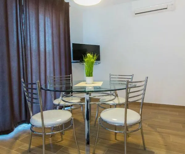 Labor شيبينيك